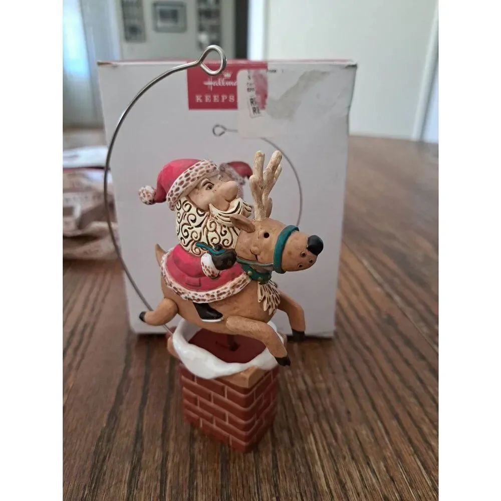 Hallmark 2022 Giddy Up Santa Keepsake Christmas Holiday Ornament Visker